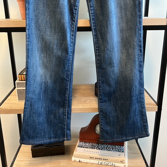 Joe's Mid-Rise Bootcut Jean, 28 - Picture 3 of 10